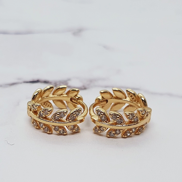 Jewelry - 18ct Gold Olive Leaf Huggie Hoop Earrings